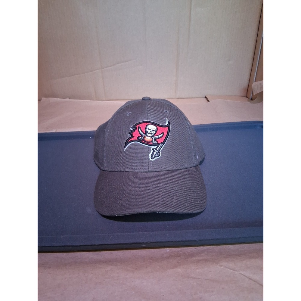 Tampa Bay Buccaneers NFL Black Hat Cap Mens Adjustable Football